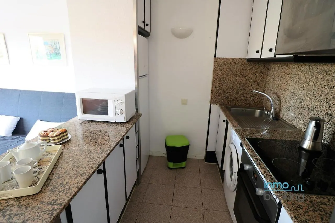 Complejo cannes, piscina y céntrico Apartamento Salou 0*,  España